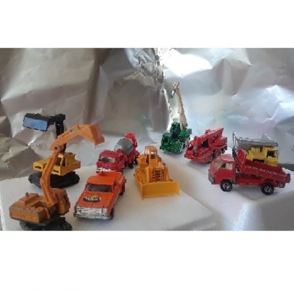 44 Varity Mini Metal Japanese Made Toy Cars - Picture 4 of 6